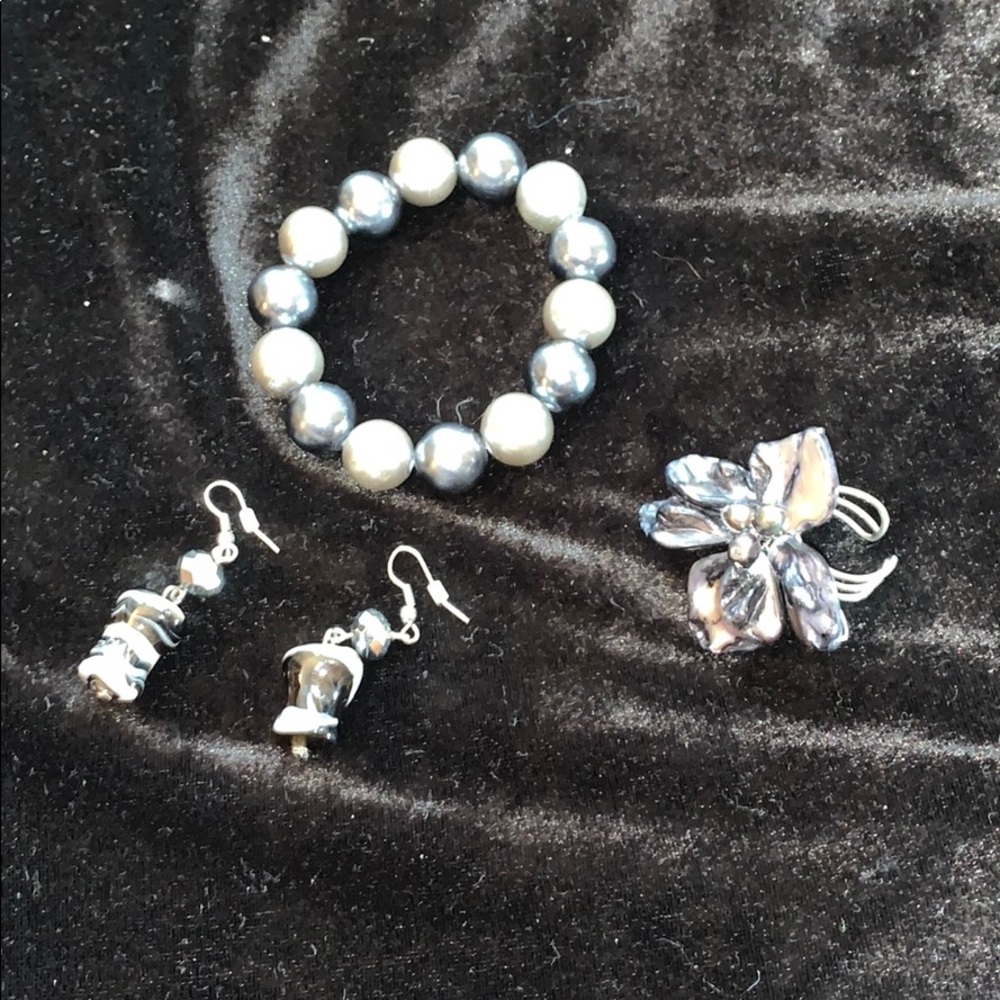 Bracelet, Earrings & Ring Set Adjustable NWOT